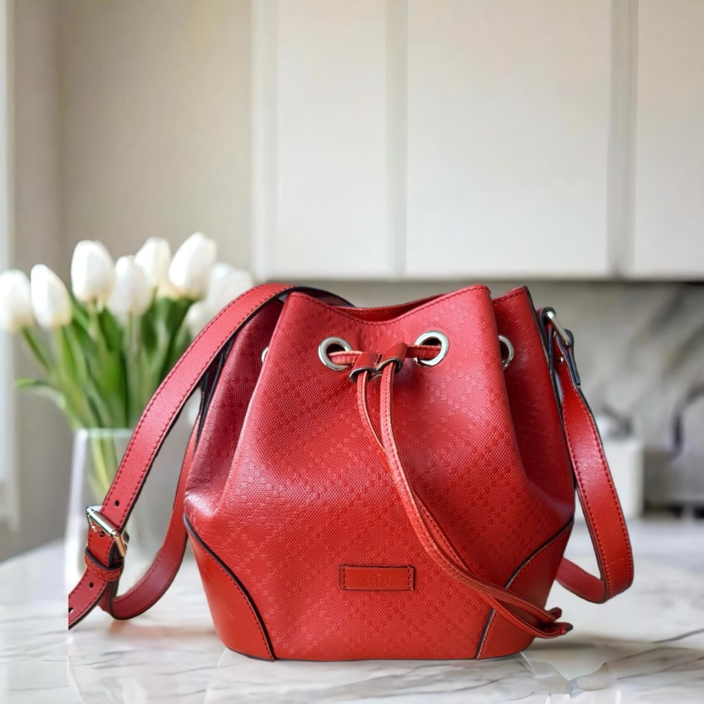 Gucci ❤️🔥EUC Diamante RED Leather Bucket Bag Crossbody Bag - Picture 4 of 13